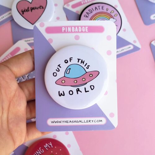 Out of this world-Pinbadge